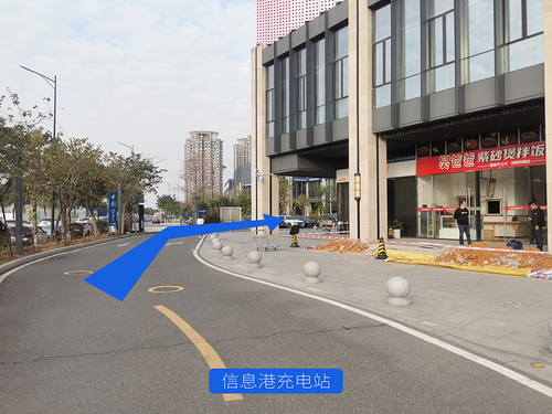 银积–信息港二期充电站5.jpg